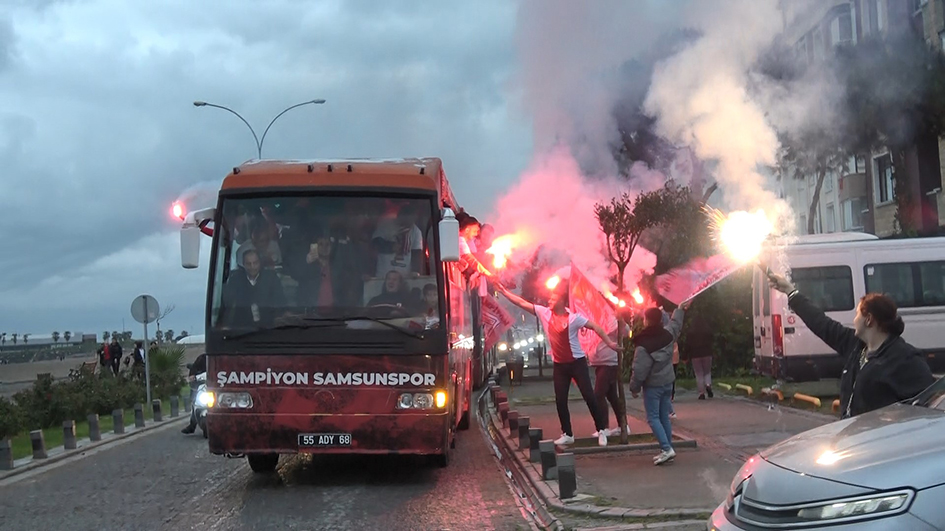 Şampiyon Samsunspor'dan Otobüsle Şehir Turu - SAMSUNSPOR - Samsun Hedef ...