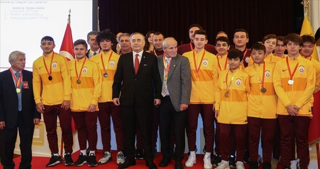 Galatasaray Kulübünde olağanüstü divan kurulu toplantısı ...