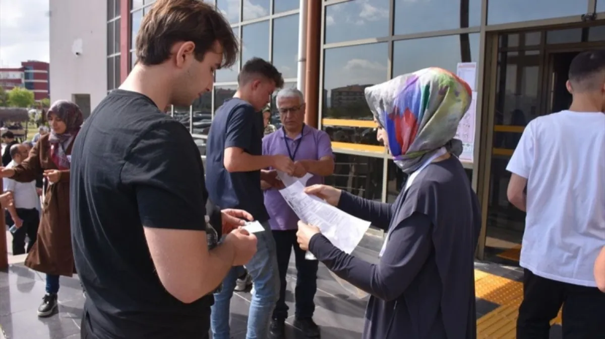 2026 YKS soruları açıklandı mı ne zaman saat kaçta yayımlanacak?
