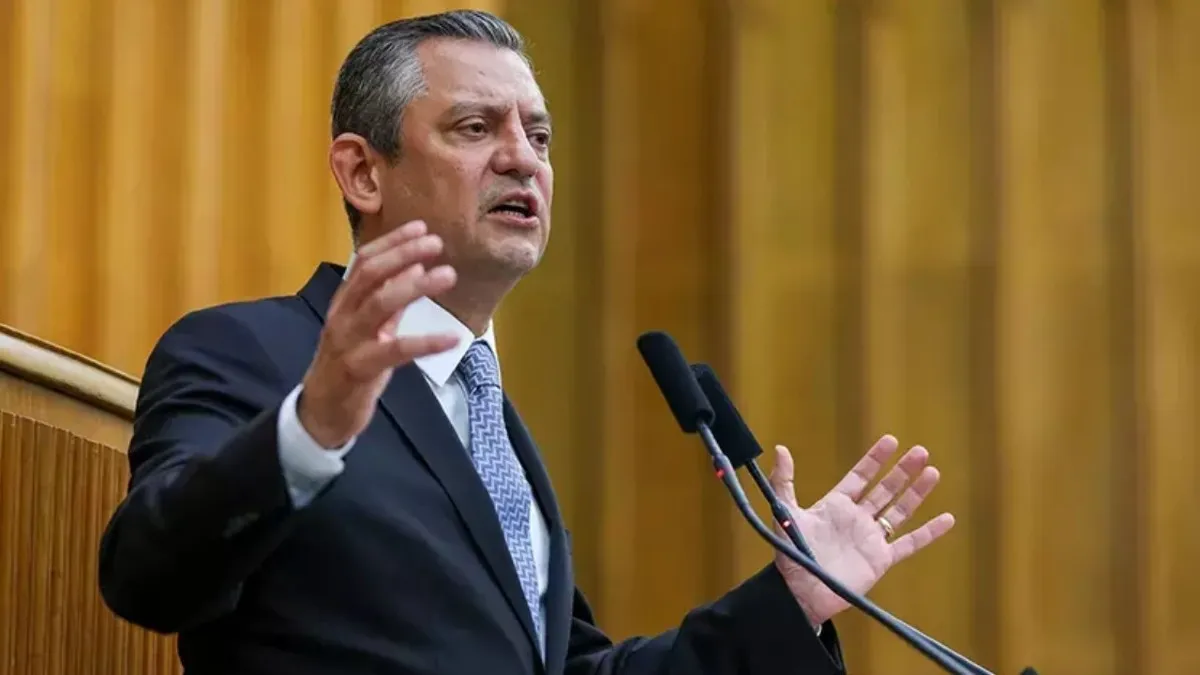CHP'de grup toplantısını Özgür Özel yapacak