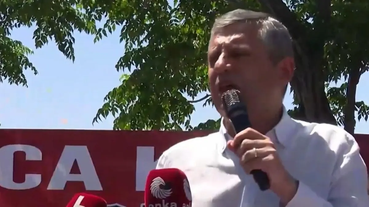 CHP'yi bekleyen tehlike! Özgür Özel açık açık uyardı