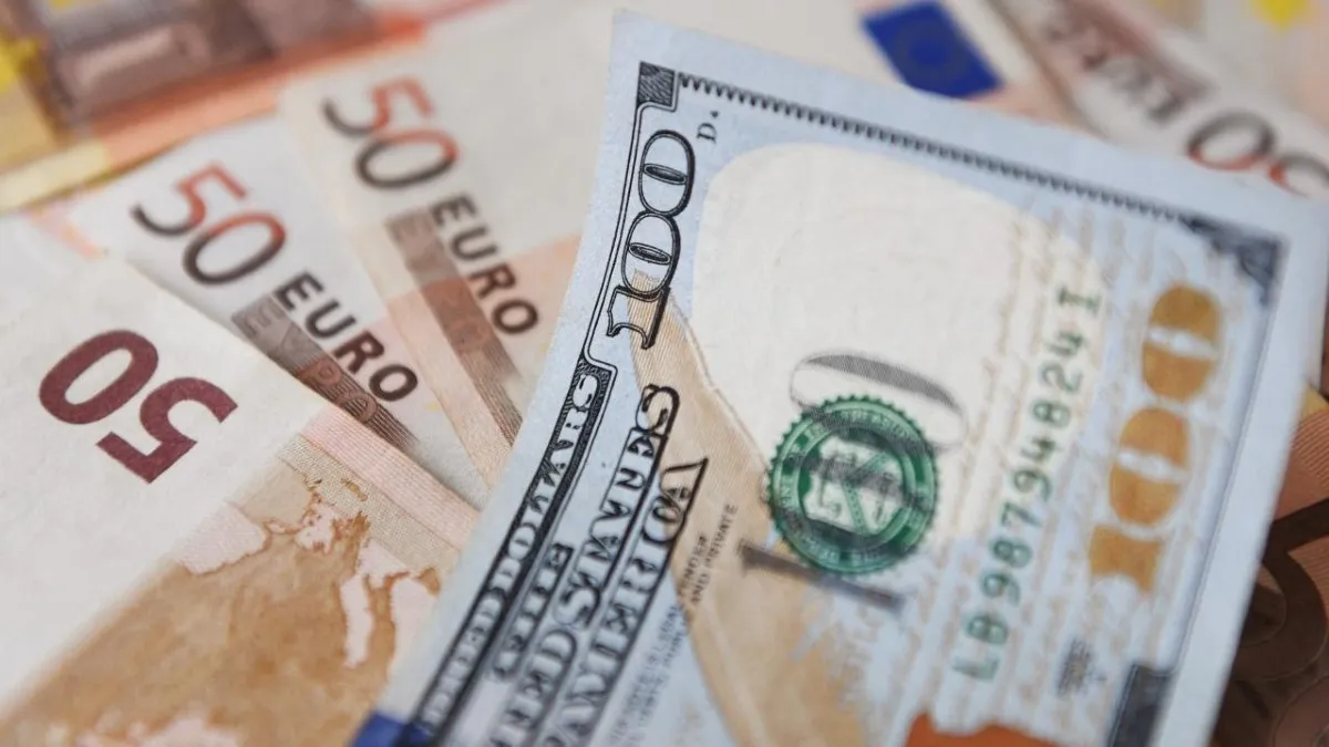 Döviz kurlarında hafta sonu hareketliliği: Dolar ve euro kaç TL?