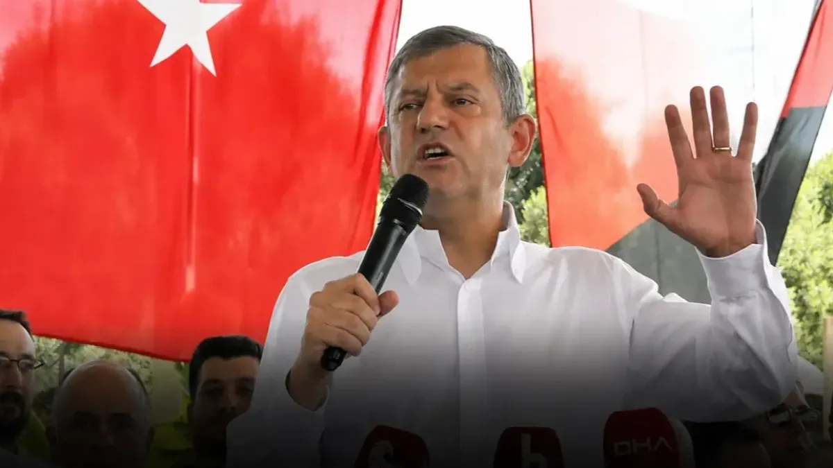 İzmir'den meydan okudu: Özgür Özel'den "Tatar Ramazan" çıkışı