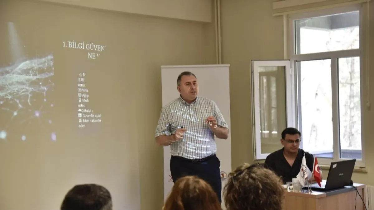 OMÜ Bilim Kafe'de geleceğin meslekleri serisi başladı