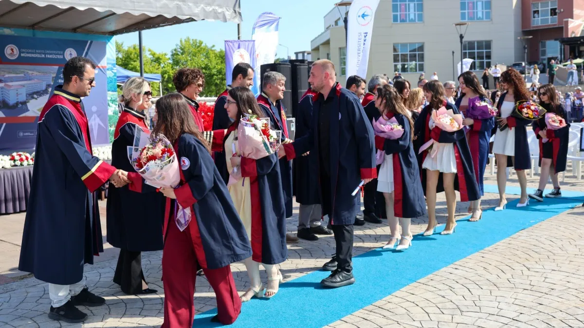OMÜ Mühendislik Fakültesi 460 mezun verdi