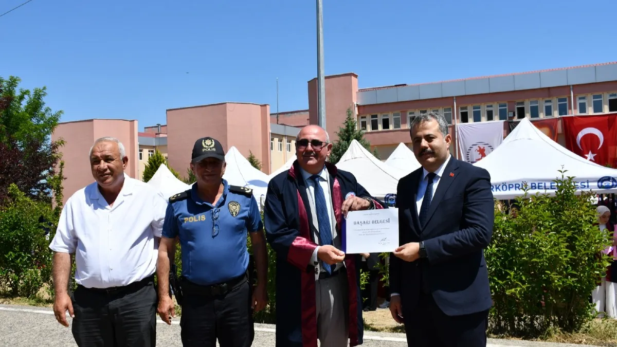 OMÜ öğrencisi Sarıer 56 yaşında bölüm birincisi oldu
