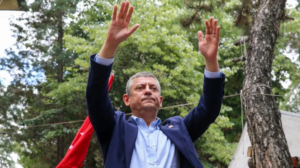 Özgür Özel'den bir kurultay hamlesi daha! Süre verdiler