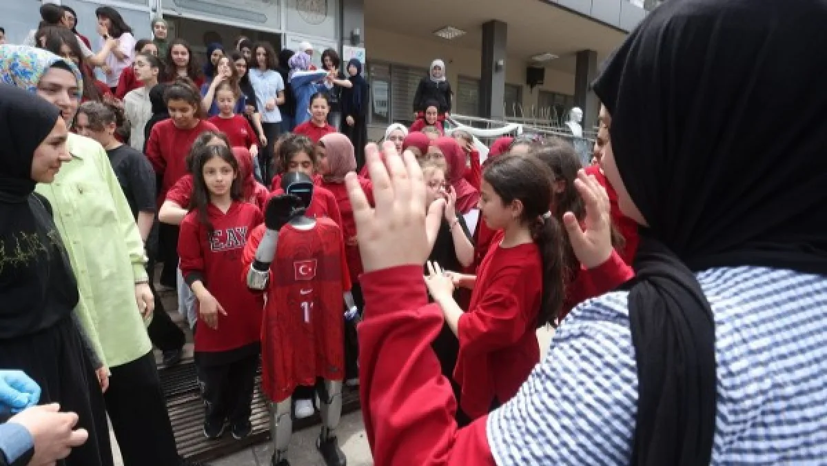 Samsun'da CANİKMAN öğrencilerle buluştu