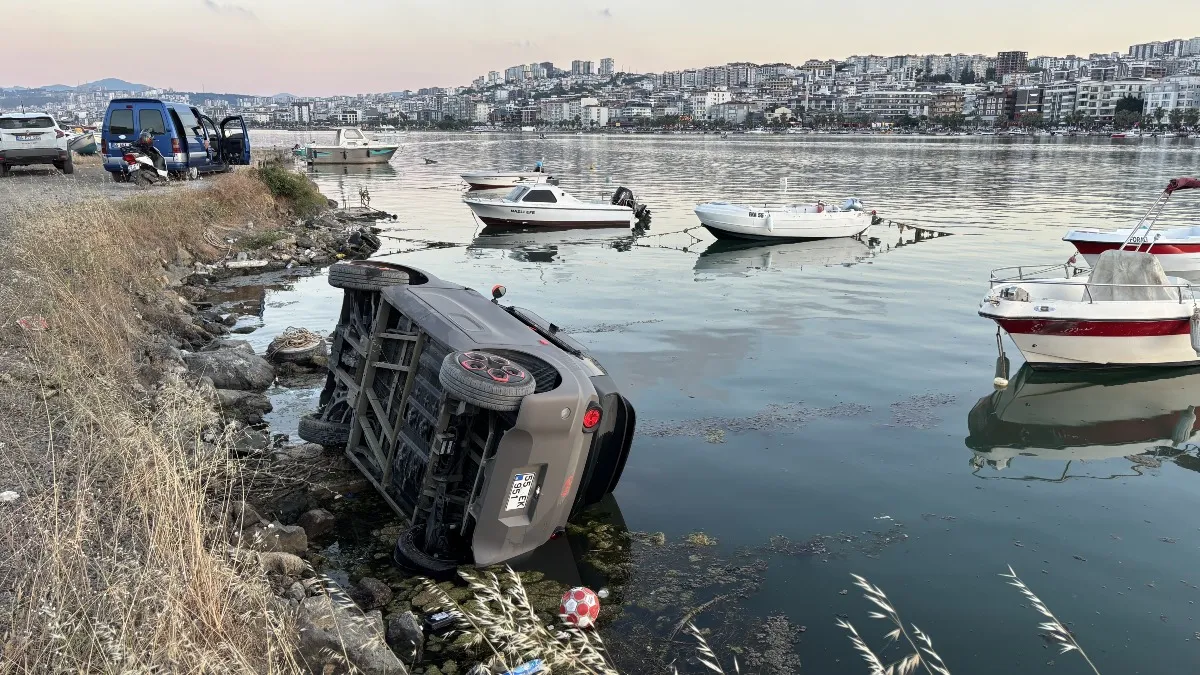 Samsun'da elektrikli araç kayalıklara devrildi