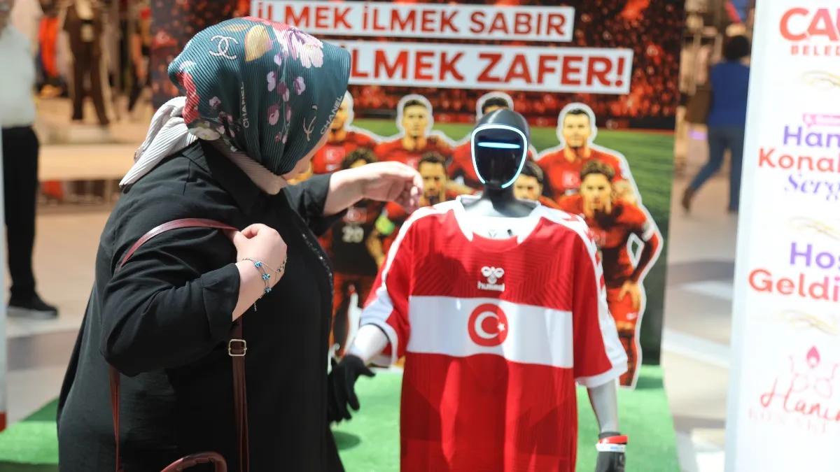 Samsun'da Türkiye'nin ilk robotu CANİKMAN'dan kadın üreticilere milli destek!