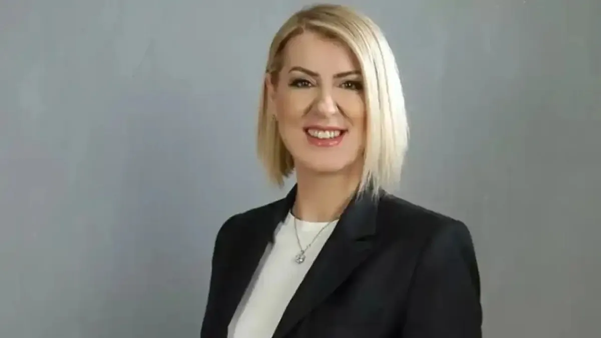 Sevda Türküsev'den kıyafet eleştirisi: Erkeklerinkini garipsiyorsunuz, kadınlarınkini alkışlıyorsunuz