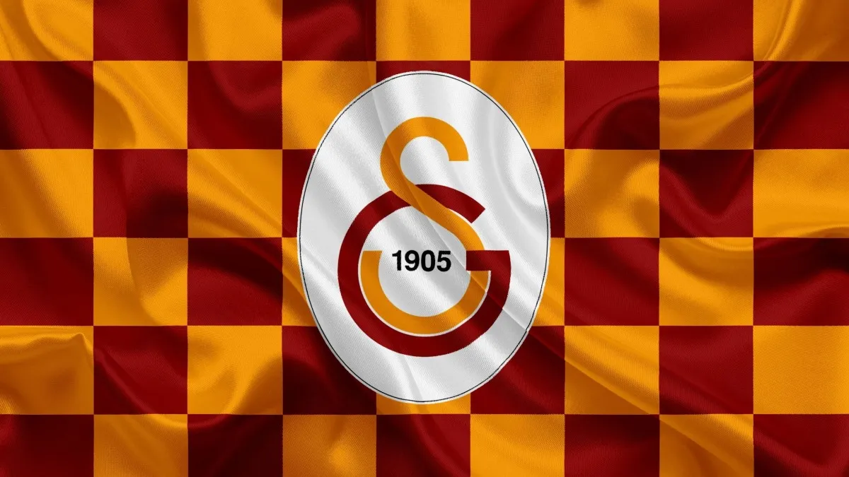 Yıldız isim Galatasaray'a geri döndü