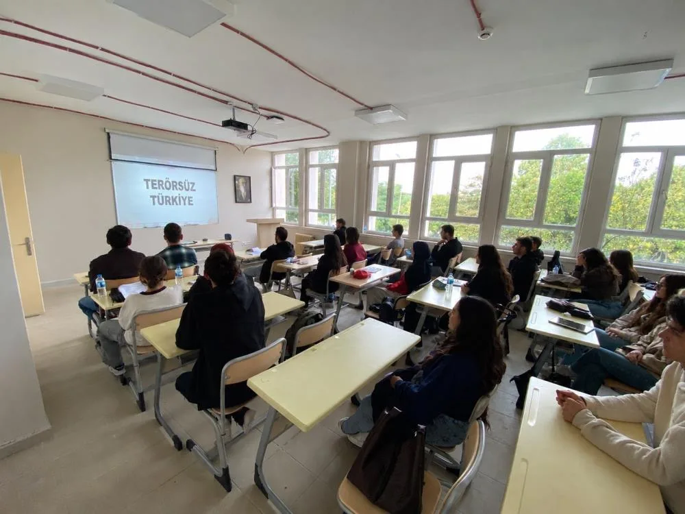 OMÜ'de akademik yılın ilk dersi "Terörsüz Türkiye" oldu